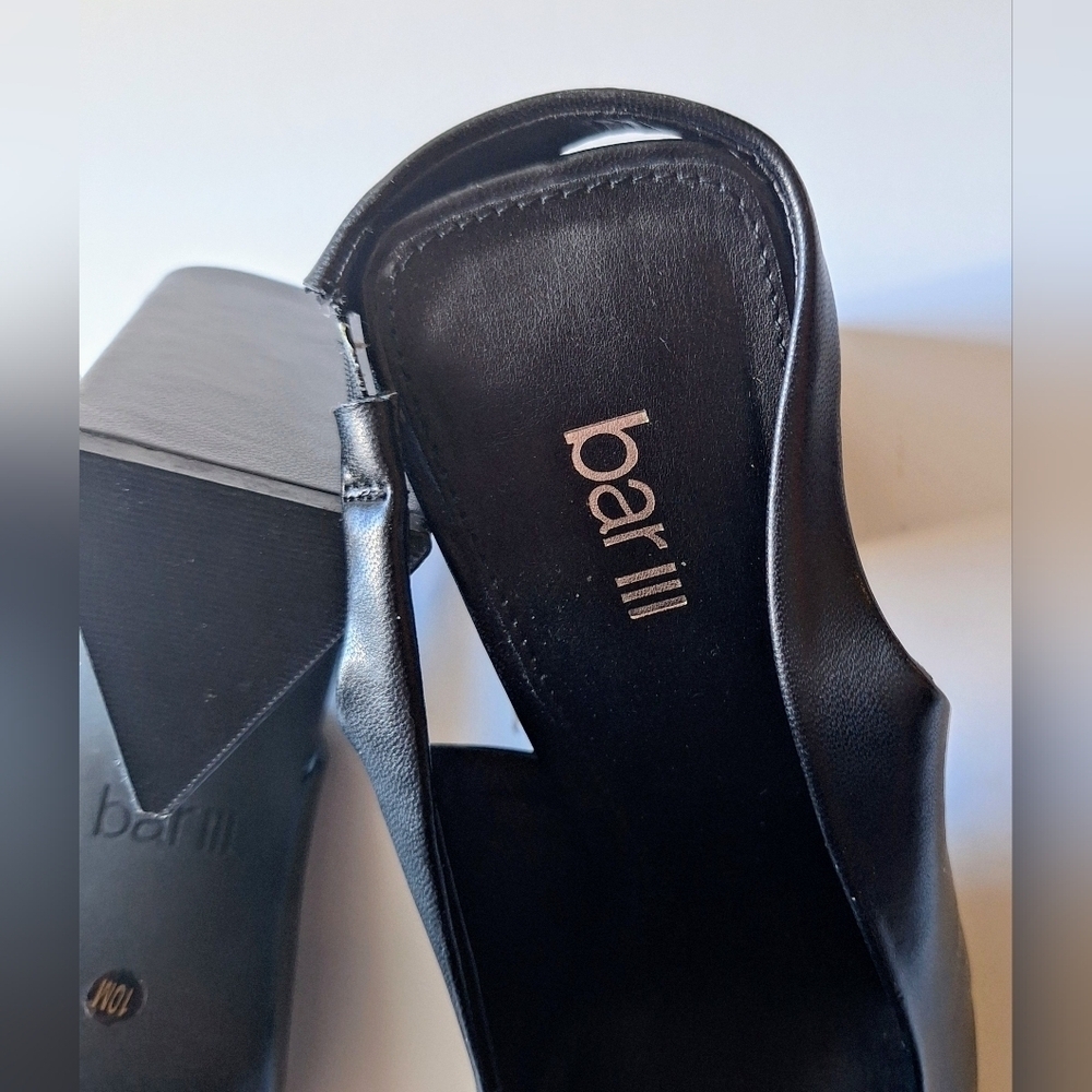 NWOT Bar III Pointed Toe Leather Novelty Triangular Stack Heel Shoes - Picture 10 of 13